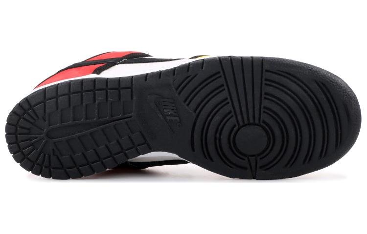 Nike SB Dunk Low Pro 'Piet Mondrian' 304292-702 - Image 5