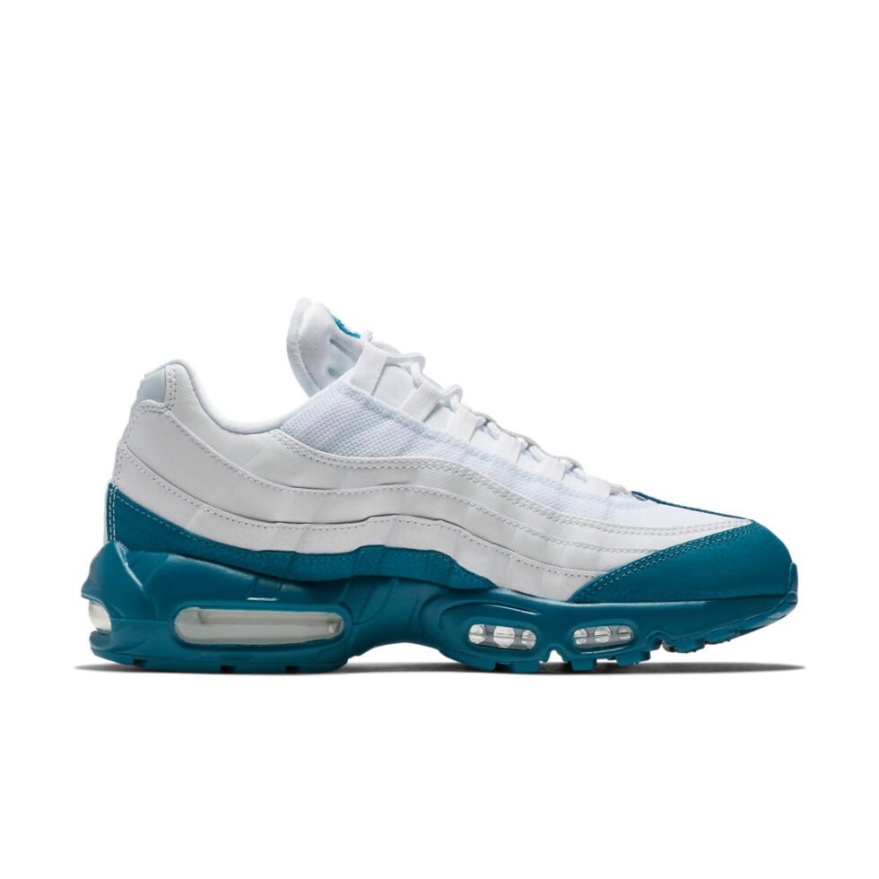 Nike Air Max 95 Essential 'Green Abyss' 749766-113 - Image 2
