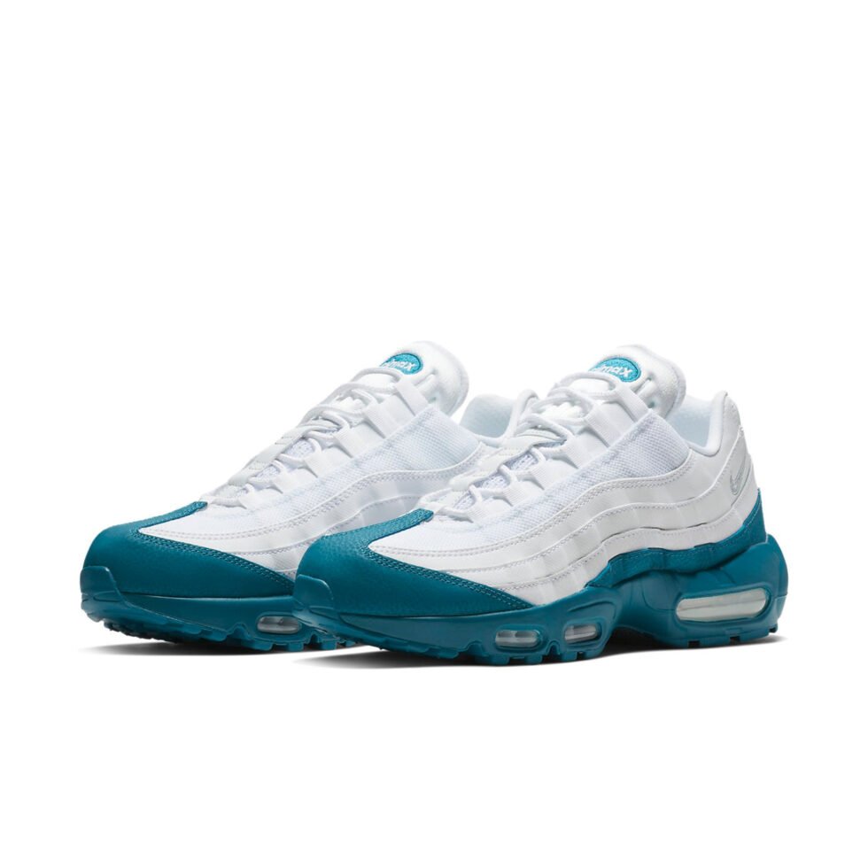 Nike Air Max 95 Essential 'Green Abyss' 749766-113 - Image 3