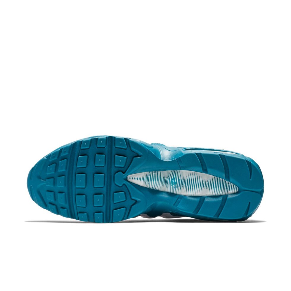 Nike Air Max 95 Essential 'Green Abyss' 749766-113 - Image 5