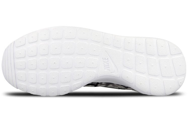 (WMNS) Nike Roshe One 'Wolf Grey' 819960-001 - Image 5