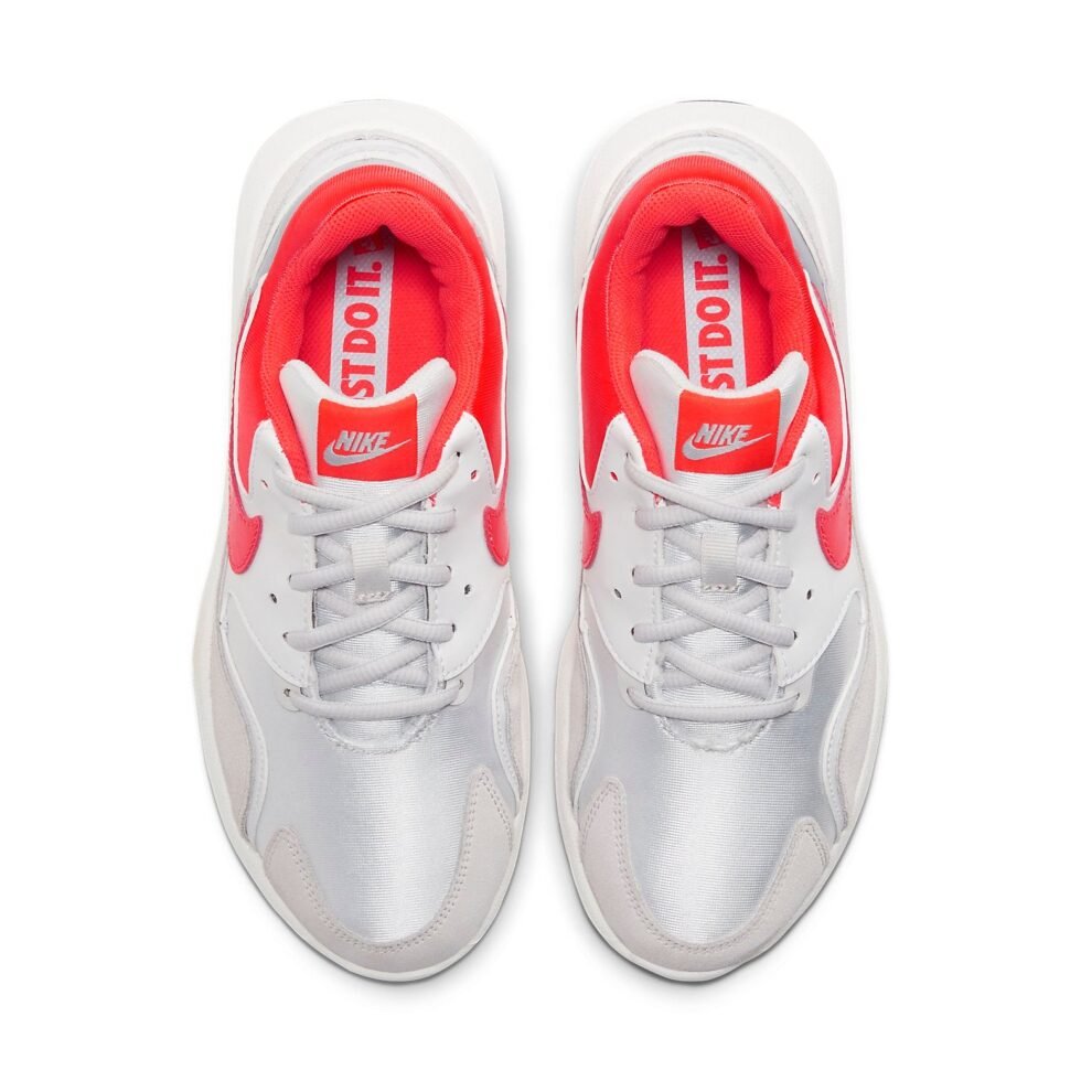 (WMNS) Nike Air Max Nostalgic 'White Red' 916789-008 - Image 4