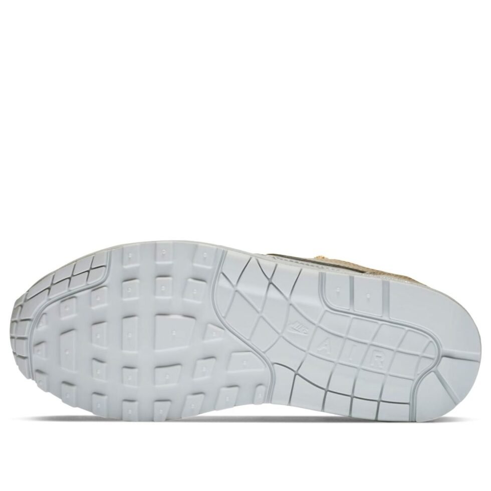 (WMNS) Nike Air Max 1 LX 'Metallic Gold Platinum' 917691-700 - Image 6