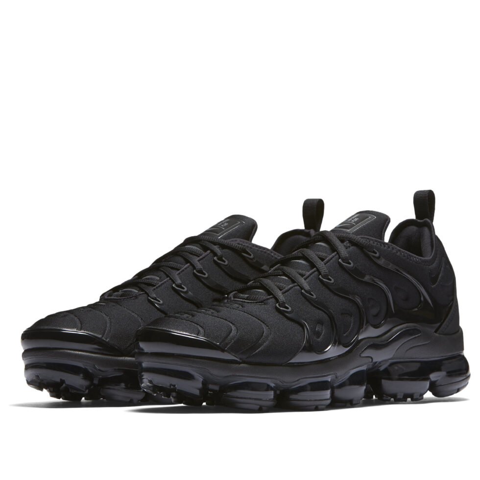 Nike Air VaporMax Plus 'Triple Black' 924453-004 - Image 4