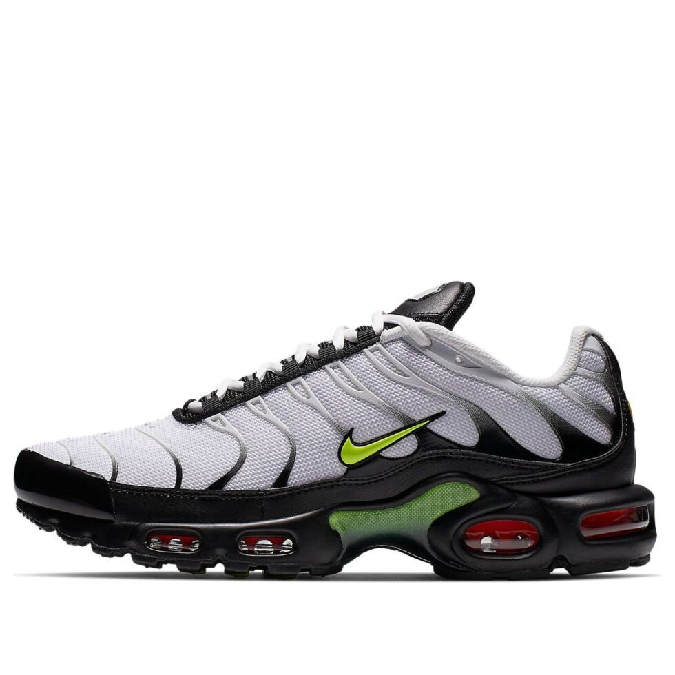 Nike Air Max Plus 'Black Volt' AJ2013-100
