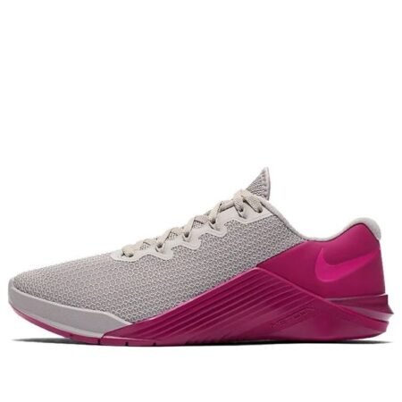 (WMNS) Nike Metcon 5 'Atmosphere Grey Pink Blast' AO2982-061