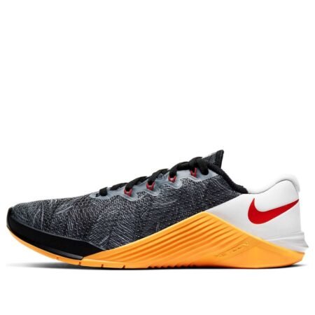 (WMNS) Nike Metcon 5 'Black Laser Orange' AO2982-081