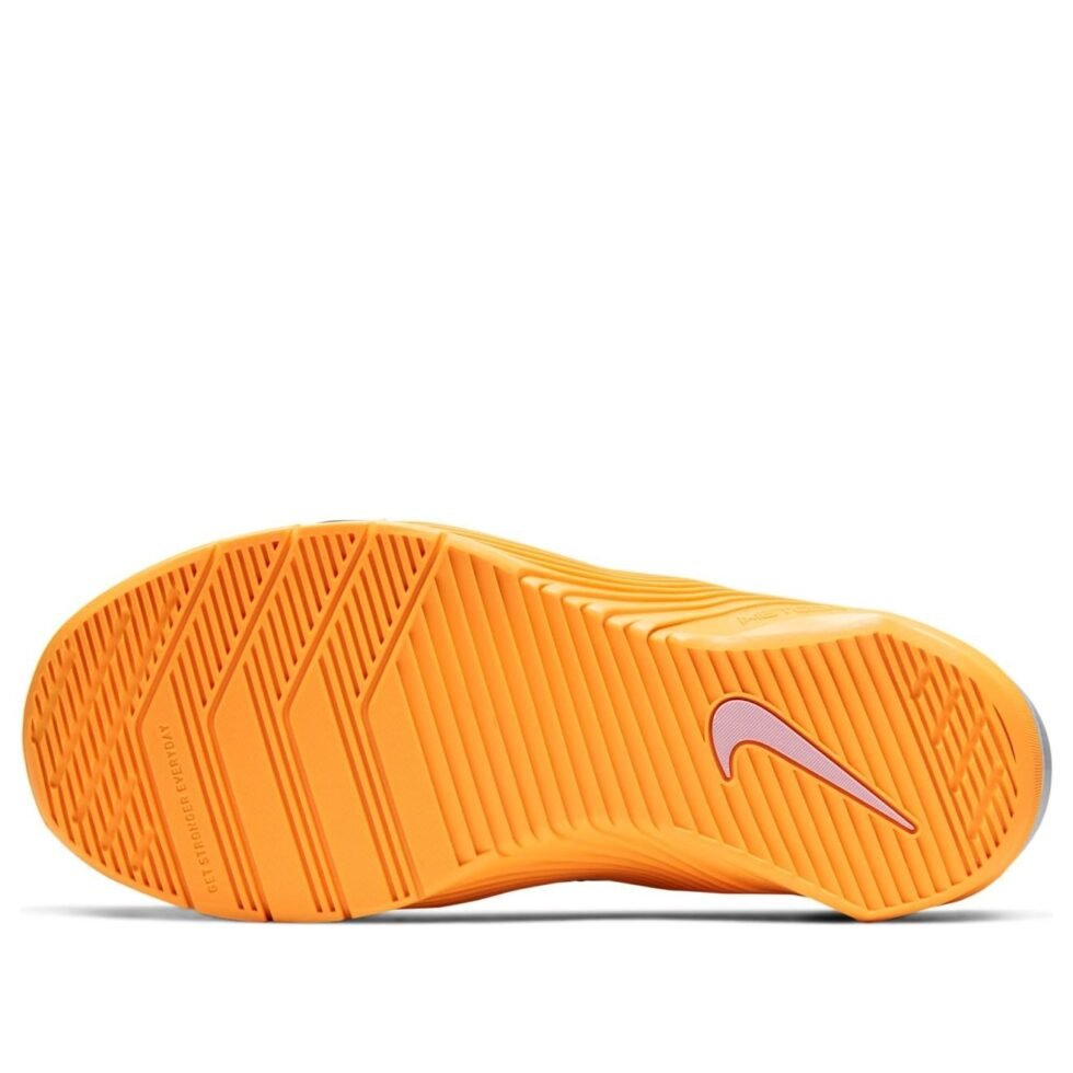 (WMNS) Nike Metcon 5 'Black Laser Orange' AO2982-081 - Image 6