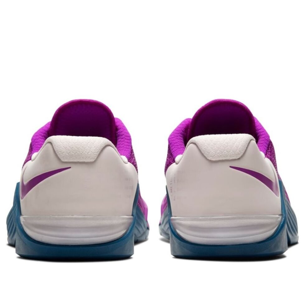 (WMNS) Nike Metcon 5 'Vivid Purple' AO2982-546 - Image 5