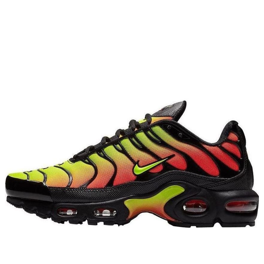 (WMNS) Nike Air Max Plus 'Black Volt Solar Red' AQ9979-001