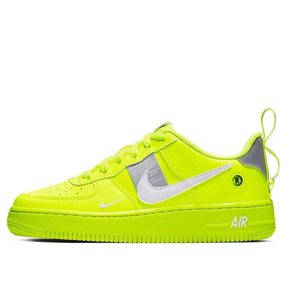(GS) Nike Air Force 1 Low LV8 Utility 'Volt' AR1708-700