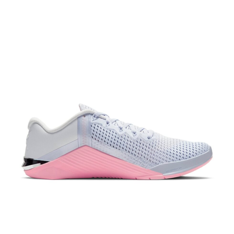 (WMNS) Nike Metcon 6 'Grey Arctic Punch' AT3160-001 - Image 2