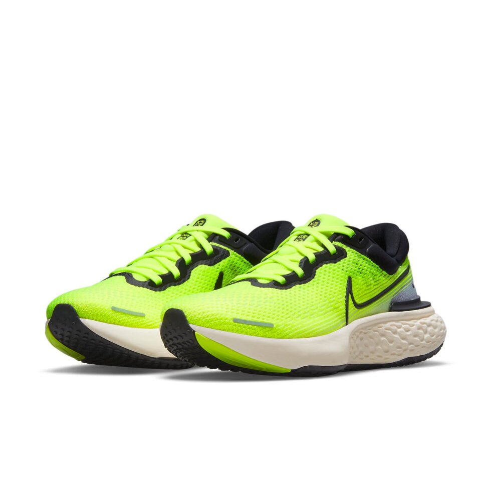 Nike ZoomX Invincible Run Flyknit 'Volt' CT2228-700 - Image 3