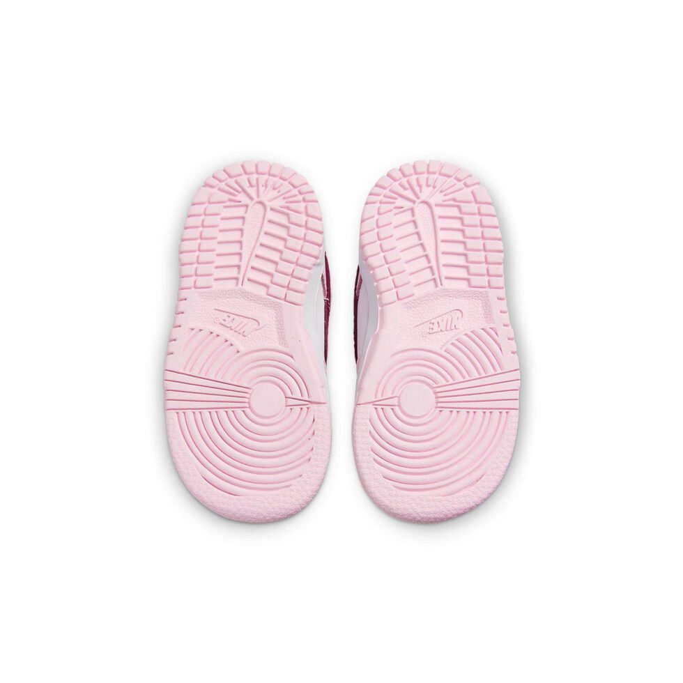 (TD) Nike Dunk Low 'Valentine's Day' CW1589-601 - Image 6