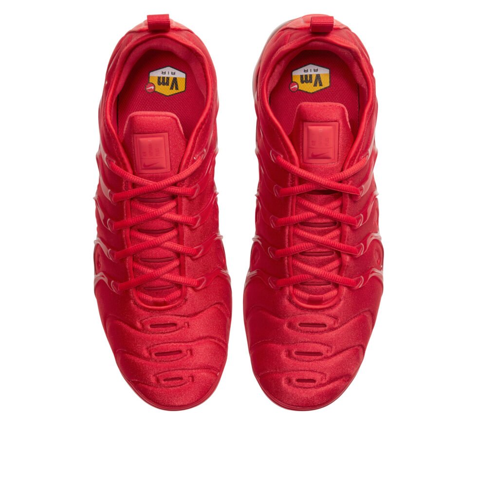 Nike Air VaporMax Plus 'Triple Red' CW6973-600 - Image 2