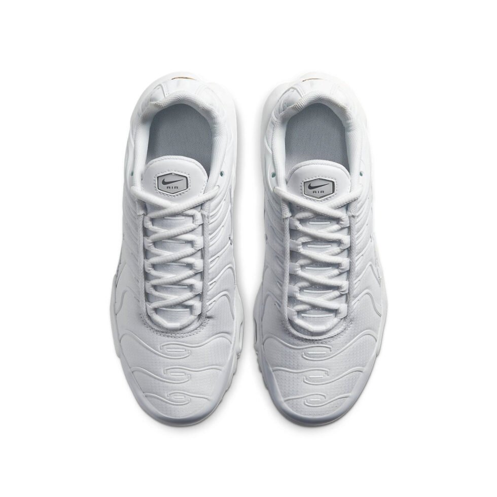 (GS) Nike Air Max Plus 'White Metallic Silver' CW7044-100 - Image 4