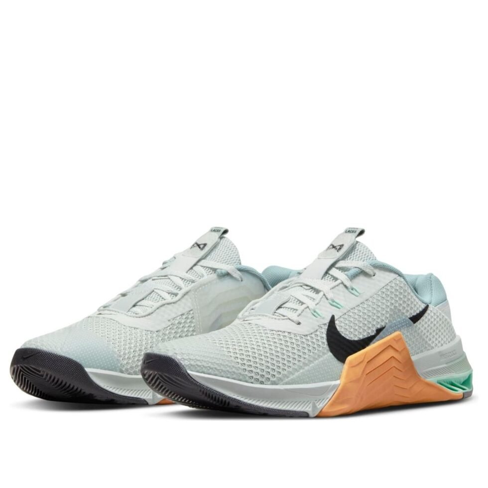Nike Metcon 7 'Light Silver Desert Ochre' CZ8281-003 - Image 3