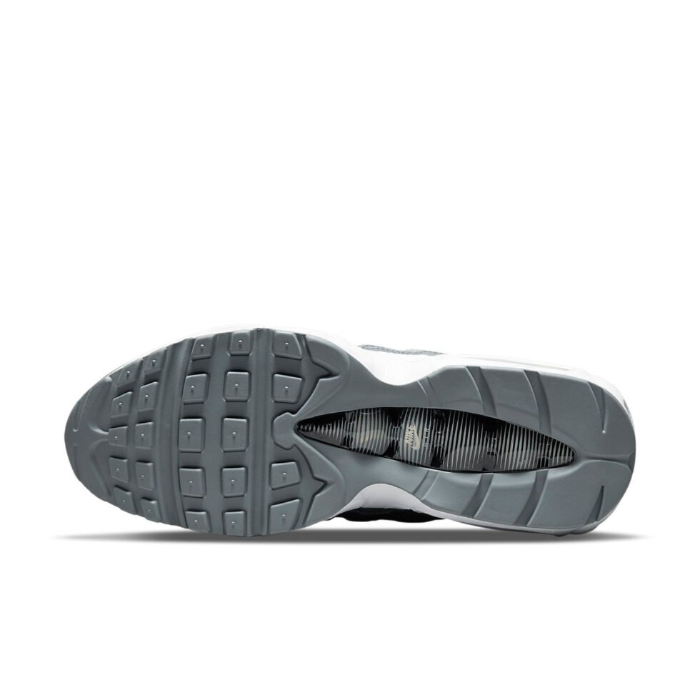 Nike Air Max 95 'Medium Grey' DC9844-001 - Image 6
