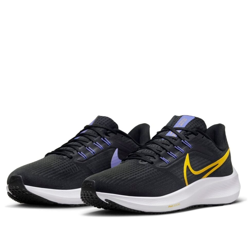(WMNS) Nike Air Zoom Pegasus 39 'Black Yellow Ochre' DH4072-004 - Image 3