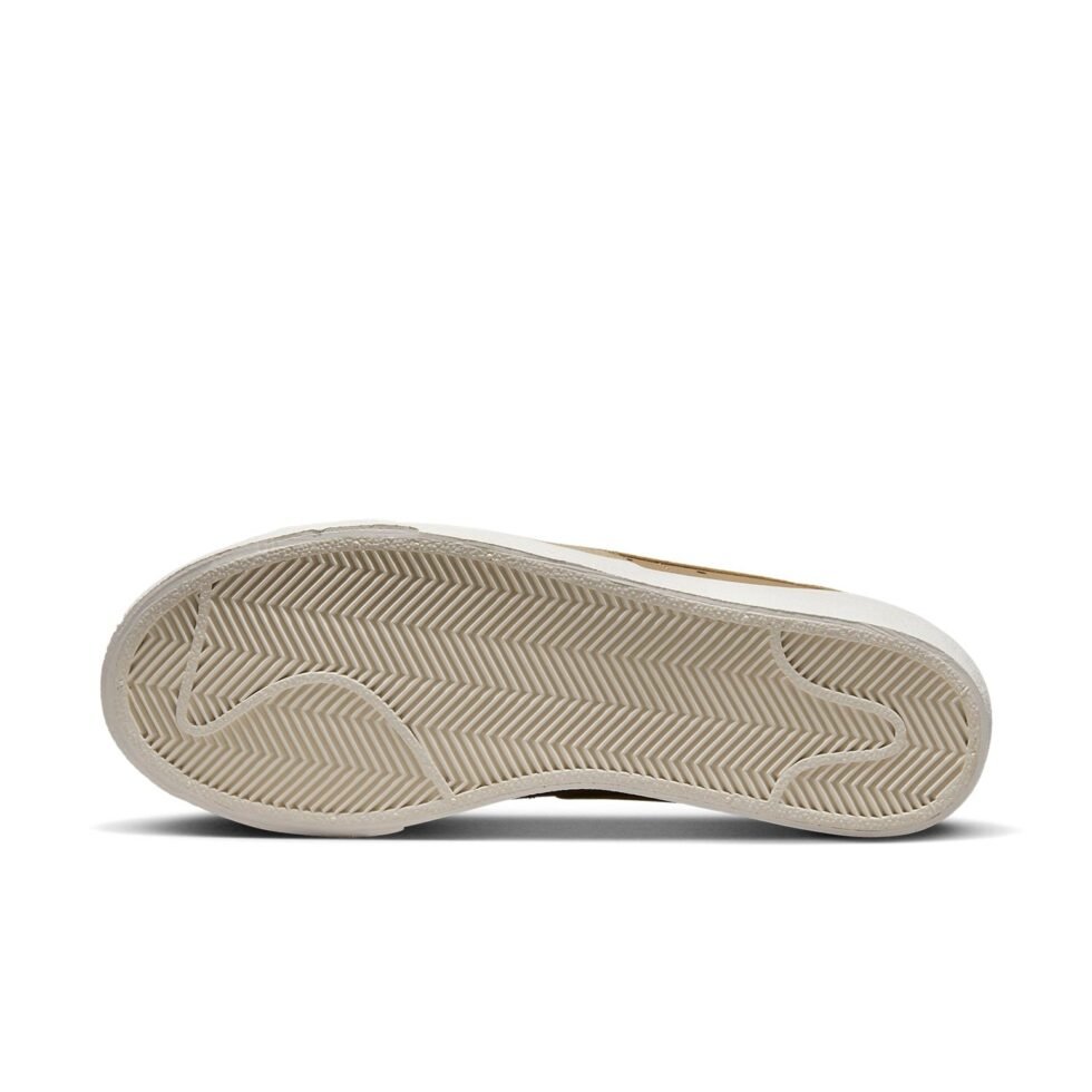 (WMNS) Nike Blazer Low Platform 'Dark Driftwood' DJ0292-200 - Image 6