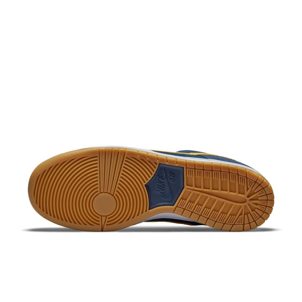 Nike SB Dunk Low 'Catalonia' DJ0606-400 - Image 6
