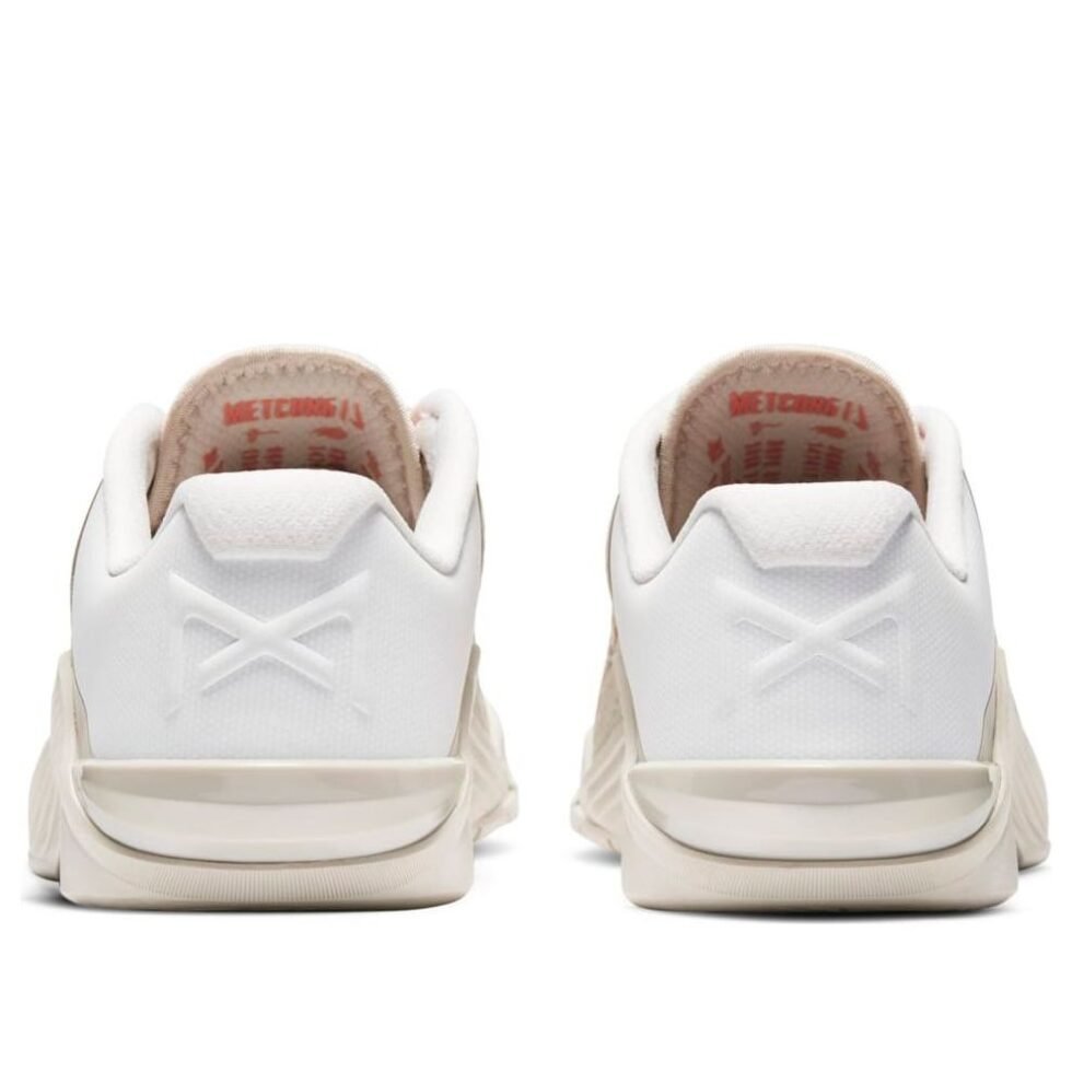 (WMNS) Nike Metcon 6 'Desert Sand Crimson Bliss' DJ3076-064 - Image 5