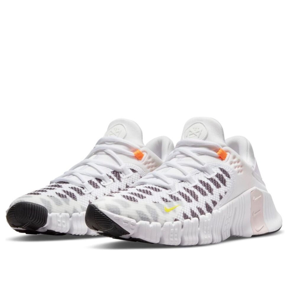 (WMNS) Nike Metcon 4 'Printed White Black' DJ4310-074 - Image 3