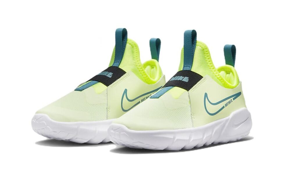 (PS) Nike Flex Runner 2 'Barely Volt' DJ6040-700 - Image 3