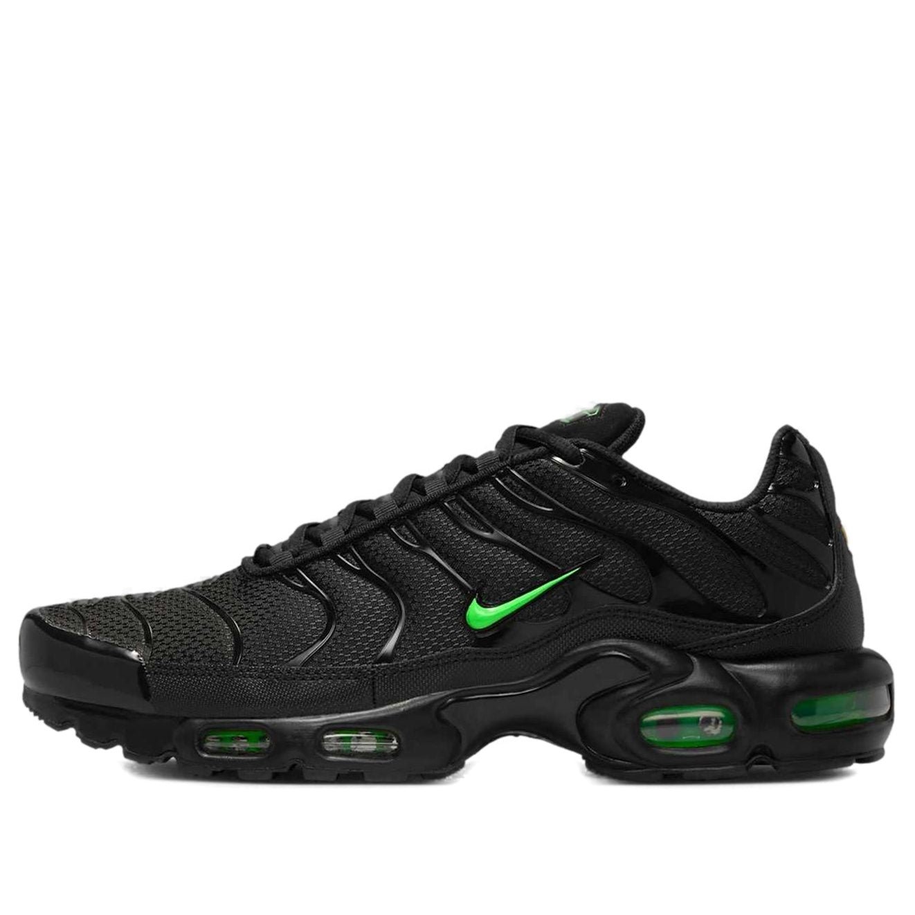 Nike Air Max Plus 'Black Green Strike' DM0032-024