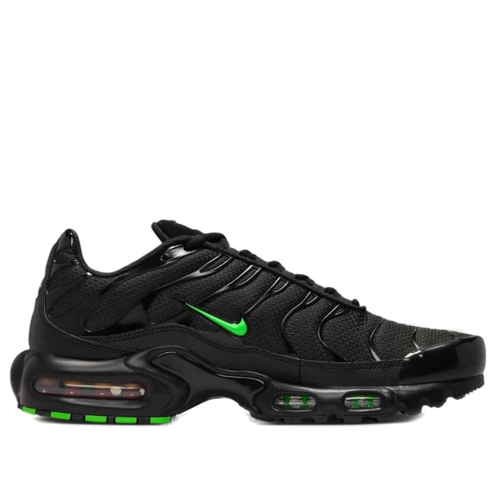 Nike Air Max Plus 'Black Green Strike' DM0032-024 - Image 6