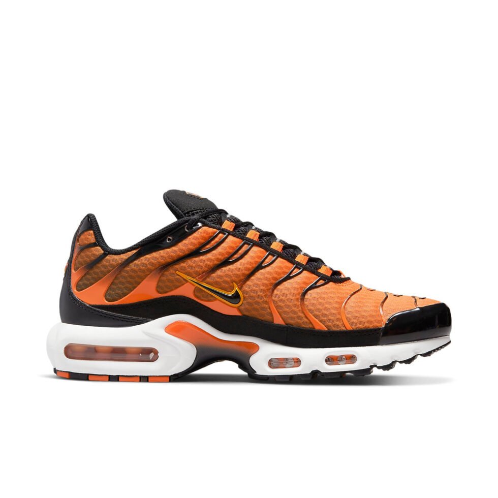 Nike Air Max Plus 'Safety Orange Black' DM0032-800 - Image 2