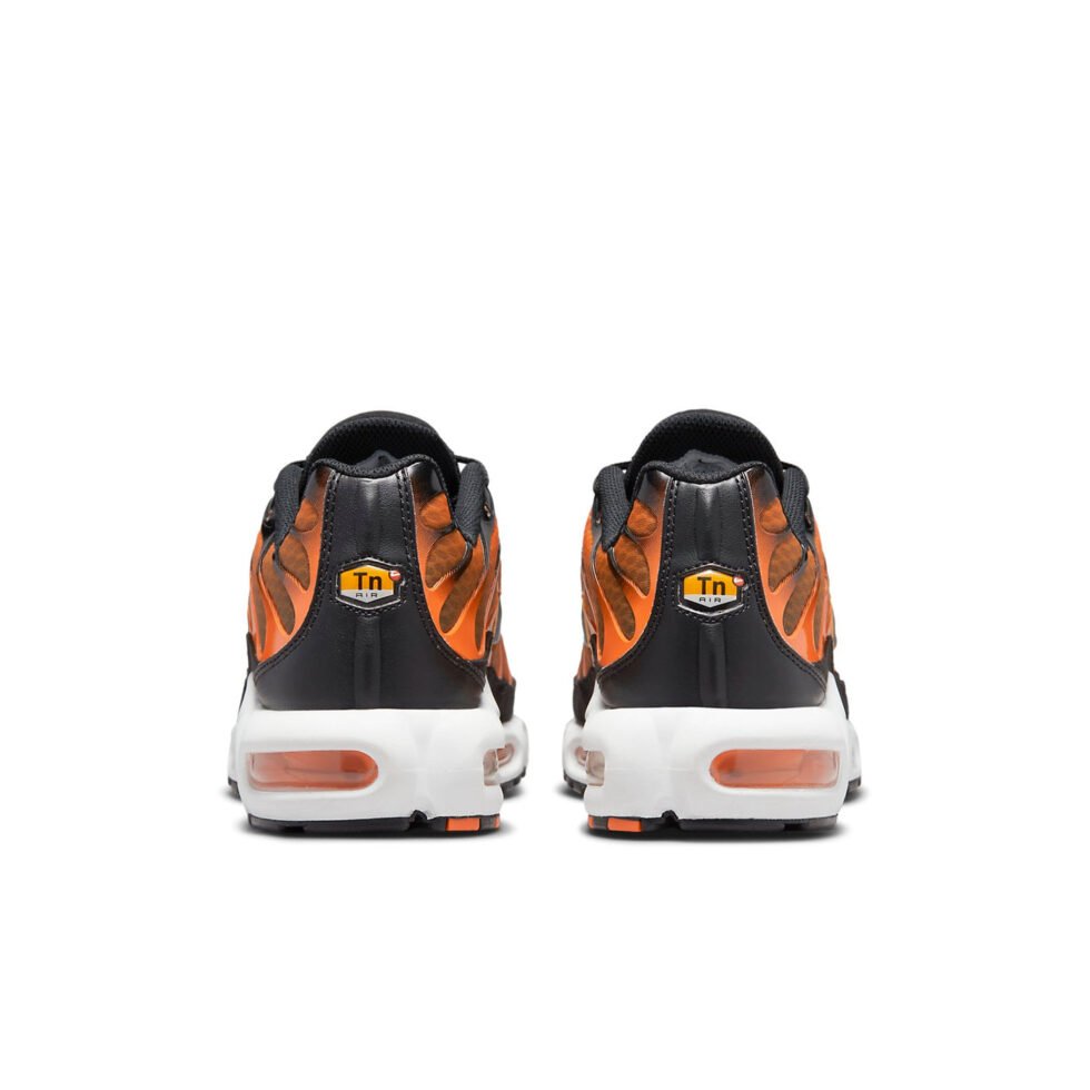 Nike Air Max Plus 'Safety Orange Black' DM0032-800 - Image 5