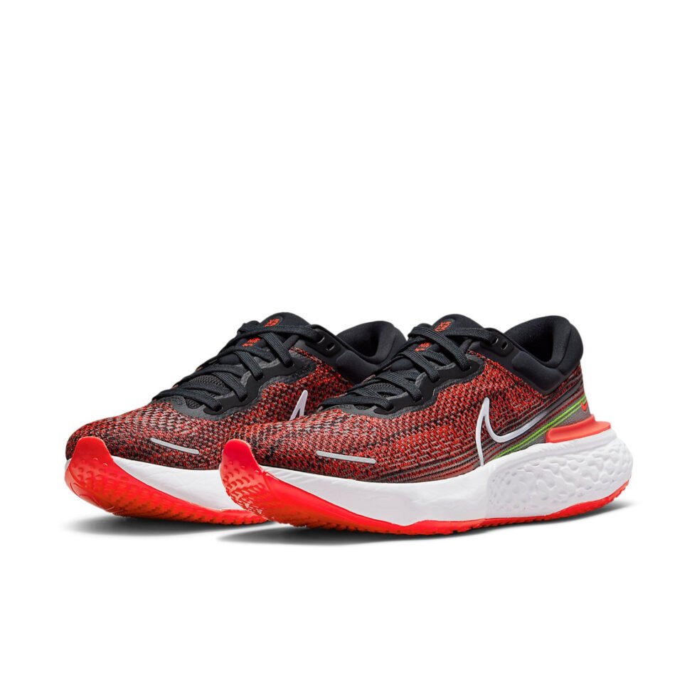 Nike ZoomX Invincible Run Flyknit 'Black Bright Crimson' DO6381-001 - Image 3