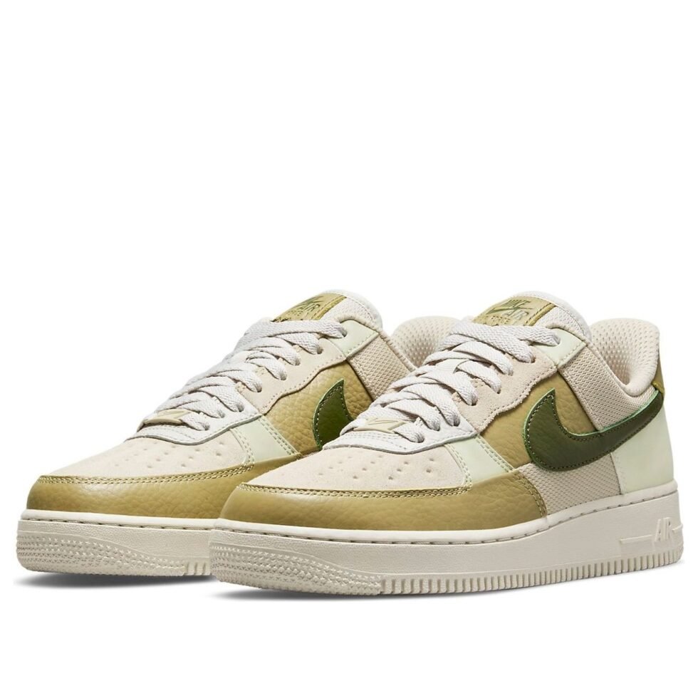 (WMNS) Nike Air Force 1 'Rough Green' DO6717-001 - Image 3