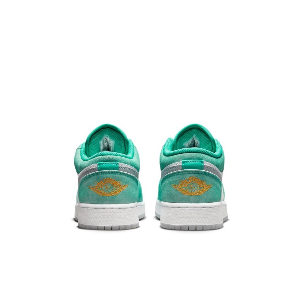 (GS) Air Jordan 1 Low SE 'New Emerald' DO8244-301 - Image 5