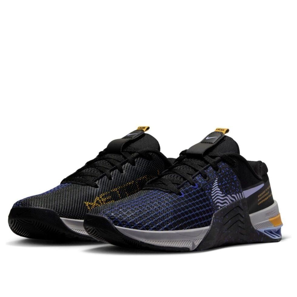 (WMNS) Nike Metcon 8 'Black Light Thistle' DO9327-002 - Image 3