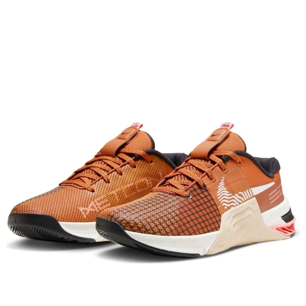 (WMNS) Nike Metcon 8 Training Shoes 'Dark Russet' DO9327-200 - Image 3