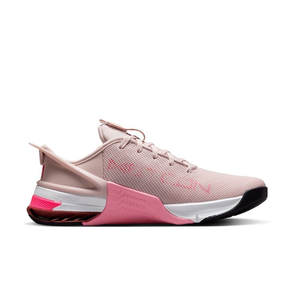 (WMNS) Nike Metcon 8 FlyEase 'Barely Rose' DO9381-600 - Image 2