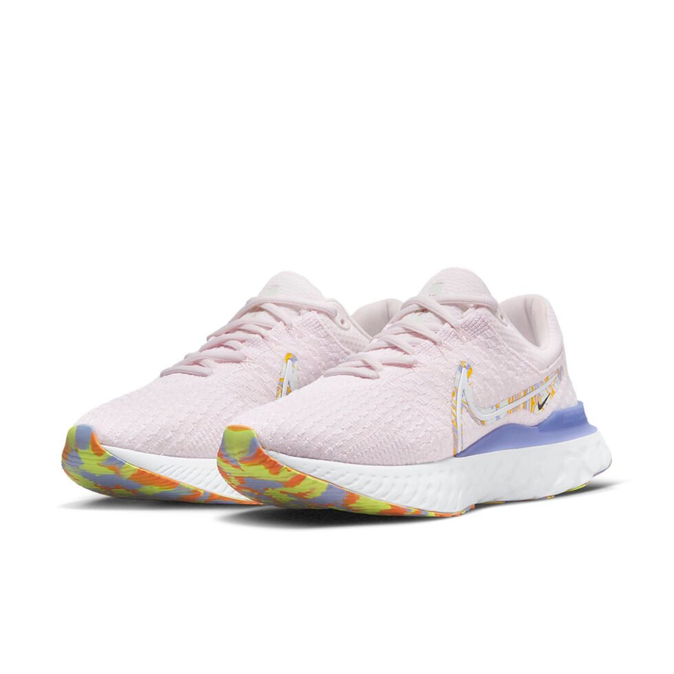 (WMNS) Nike React Infinity Run Flyknit 3 Premium 'Light Soft Pink Marble' DO9477-600 - Image 3