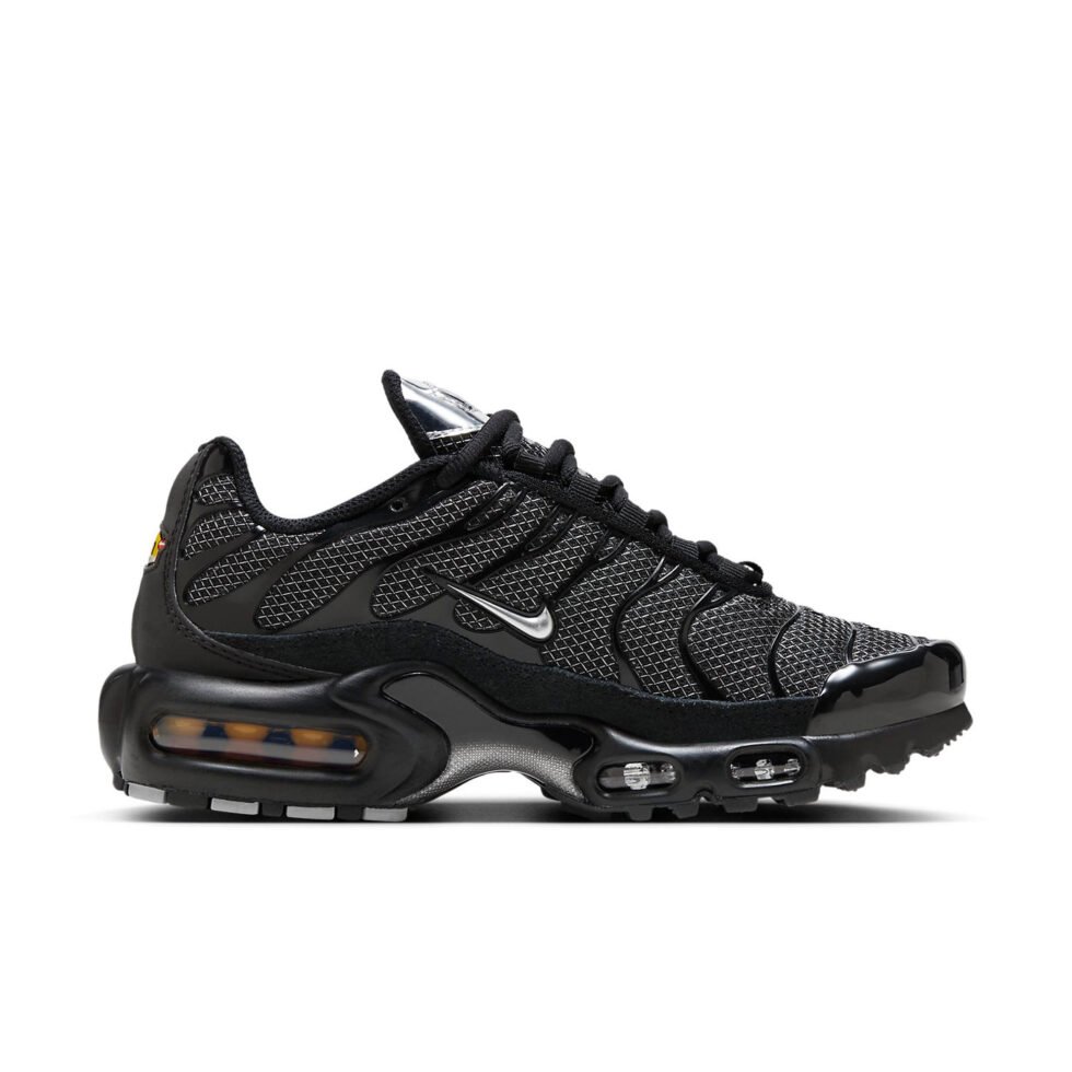 (WMNS) Nike Air Max Plus 'Black Metallic Silver' DQ0850-001 - Image 2