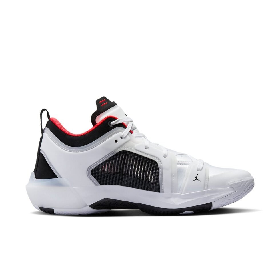 Air Jordan 37 Low 'Siren Red' DQ4122-100 - Image 2