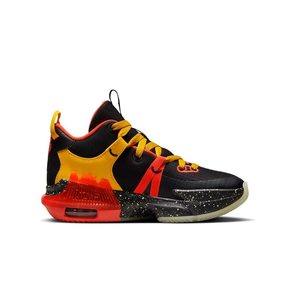 (GS) Nike LeBron Witness 7 'Black Bright Crimson Speckled' DQ8650-001 - Image 2