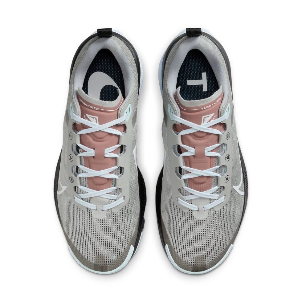(WMNS) Nike Kiger 9 Trail Running Shoes 'Grey' DR2694-005 - Image 4