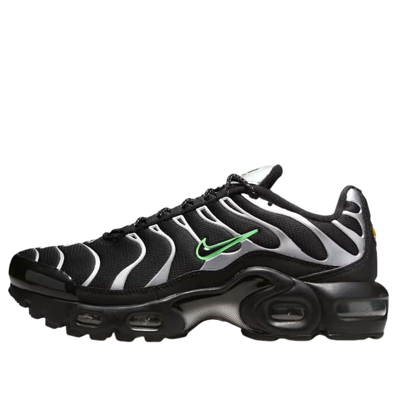 (GS) Nike Air Max Plus 'Black Green Strike Metallic Silver' DR8002-001