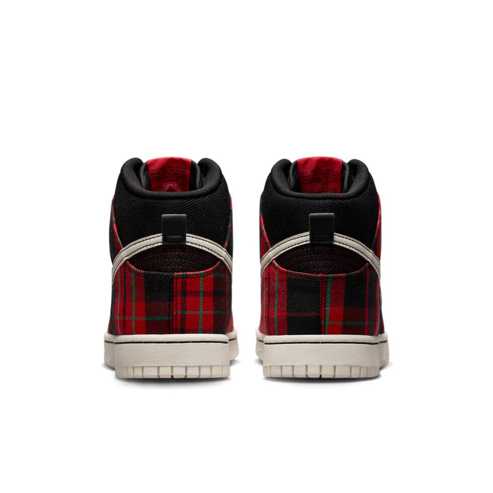 Nike Dunk High SE 'Tartan Plaid' DV0826-001 - Image 3