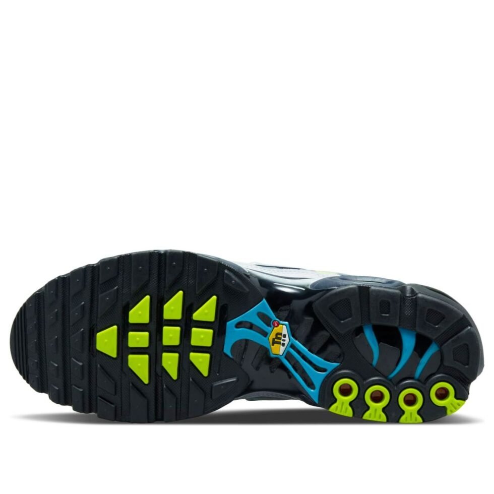 Nike Air Max Plus '3D Swoosh' DV6821-100 - Image 6