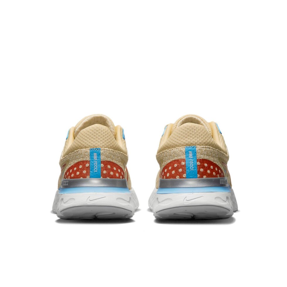 (WMNS) Nike React Infinity Run Flyknit 3 'Sesame Metallic Copper' DX1937-200 - Image 5
