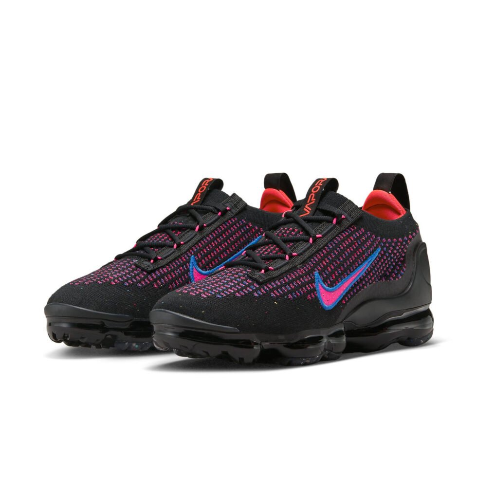 (WMNS) Nike Air VaporMax Flyknit 'Black Hyper Pink' DX2355-001 - Image 3