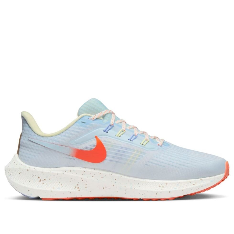 (WMNS) Nike Air Zoom Pegasus 39 'Light Thistle Safety Orange' DX6047-181 - Image 2