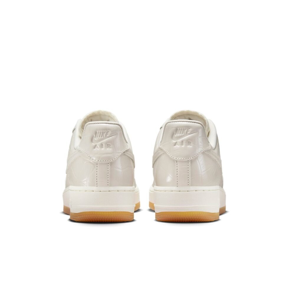 (WMNS) Nike Air Force 1 Low '07 'Beige Gum' DZ2708-001 - Image 4